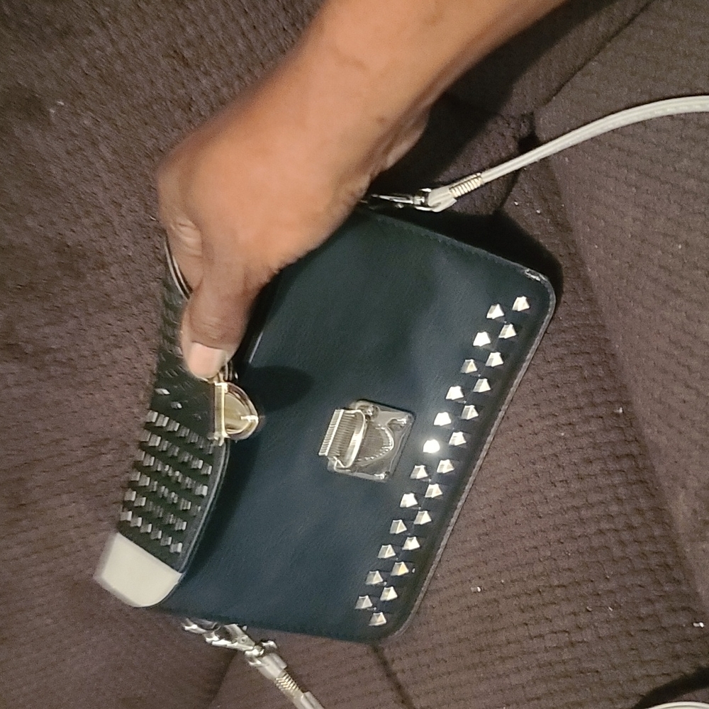 Purse - Picture 3 of 5